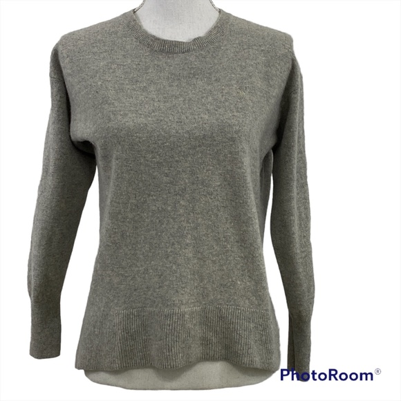 Polo Ralph Lauren Sweaters - Polo Ralph Lauren Gray Wool Pullover Sweater Hi Low Crew Neck Womens Size M